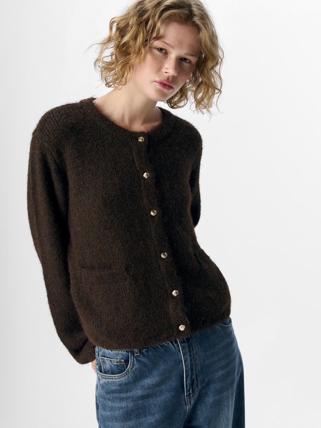 model_shot-detail